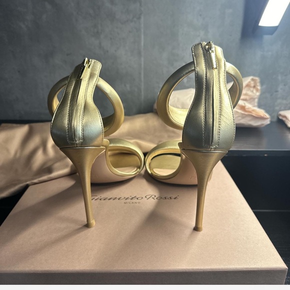 Gianvito Rossi Bijoux Gold Heels - Picture 7 of 8